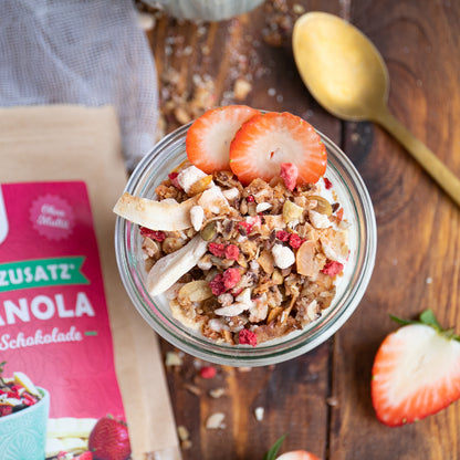 Simply Keto, Strawberry & White Chocolate Granola 250g